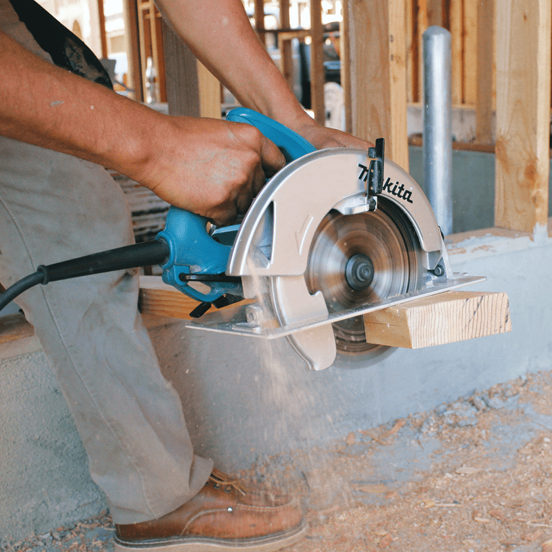 Sierra Circular Makita 7 1/4 5007NK